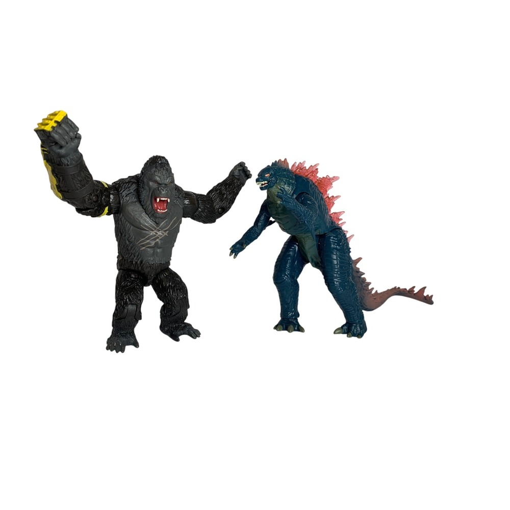 Playmates Godzilla x Kong The New Empire Evolved Godzilla and Kong BEAST Glove